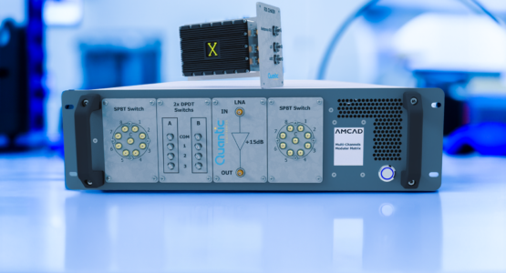 Image AMCAD RMM200 : une matrice RF modulaire pour structurer des architectures de test complexes